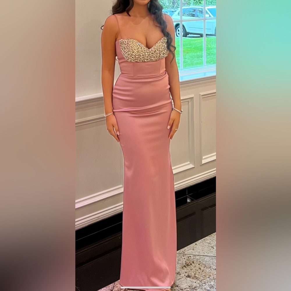 Lirika VESA Evening satin dress with sequins.